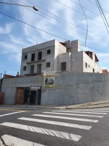 Apartamento sem condominio com 2 dormitórios e 1 vaga - Jardim Stella -Santo André