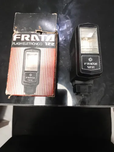 Flash eletrônico frata 122