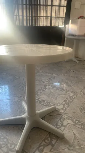 2 Mesas redonda de plástico 