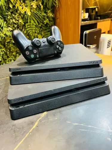 PS4 SLIM 500GB / jogo / controle / garantia