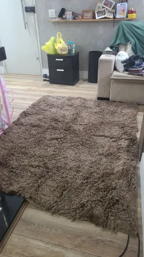Tapete Shaggy Marrom Charmoso e Confortável