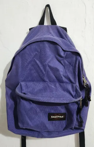 Mochila Eastpak lilás
