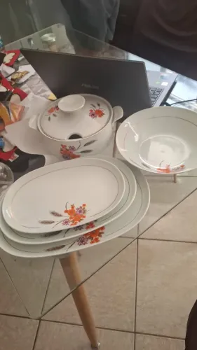 Conjunto de porcelana real