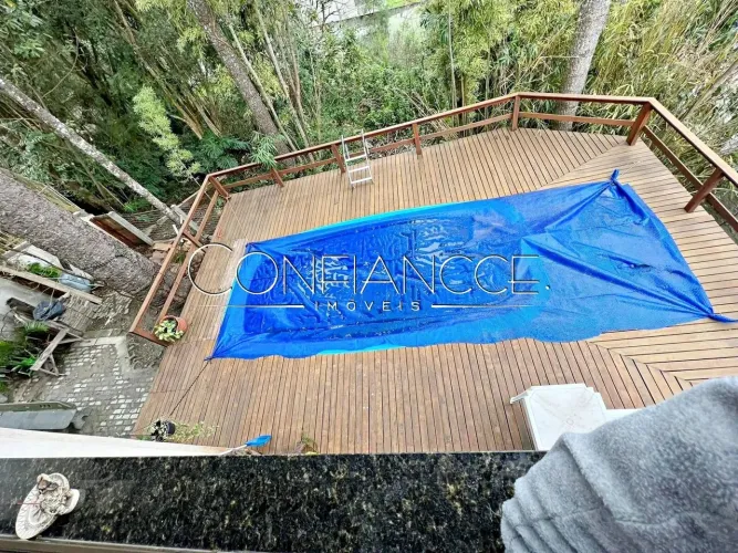 Casa com piscina, mobiliada, para alugar, em condominio, 5 quartos, Bacacheri, Curitiba -