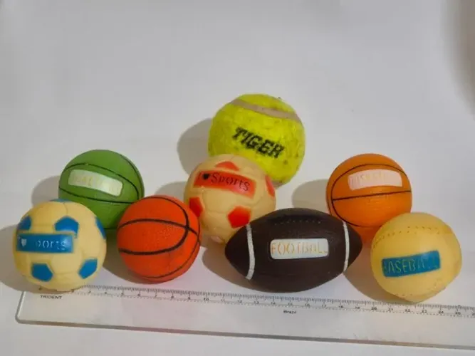 Lote de mini bolas de esportes