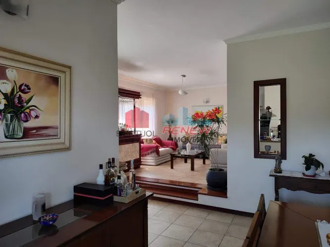 Casa para vender em Valinhos no Condomínio Oruam,com 3 quartos sendo 01 suíte com closet,s