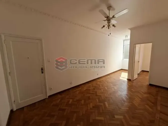 Apartamento - / Residencial / Flamengo