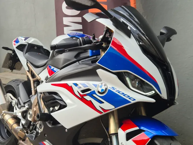 BMW S 1000RR M