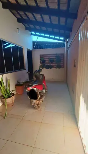 Vende-se casa na Cidade Nova (D)
