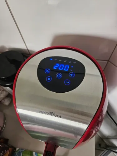 AirFryer Britânia sem óleo 3.2L 1500w painel digital<br><br>110v