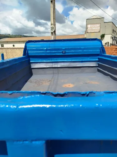 Caçamba Caminhão Ford ou Chevrolet reformada completa com pistão e bomba.