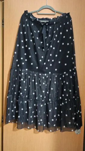 Saia tule estrelas preta