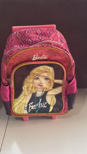 Mochila escolar com rodinhas - Barbie