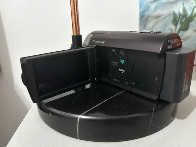 Sony Handycam HDR-CX350V 32GB 7.1MP Full HD ? Pouquíssimo Uso