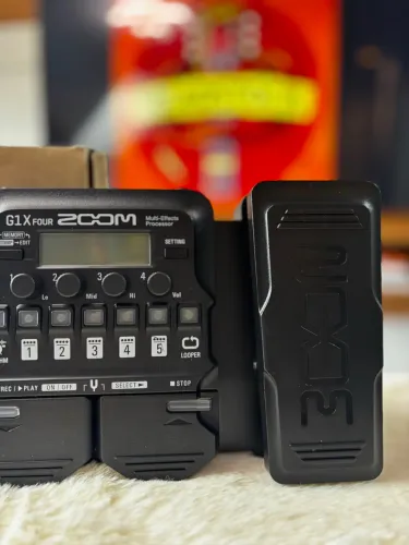 Zoom G1X FOUR
