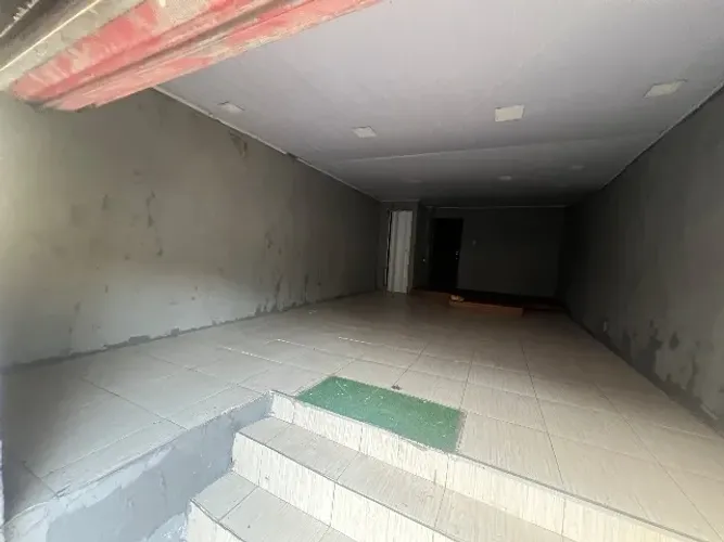 Alugo Loja/Galpao na vila São Luís 