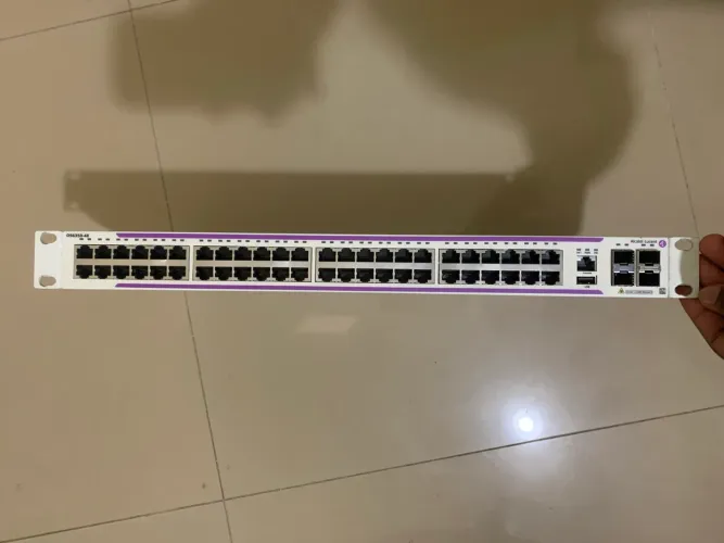 Switch 48 portas