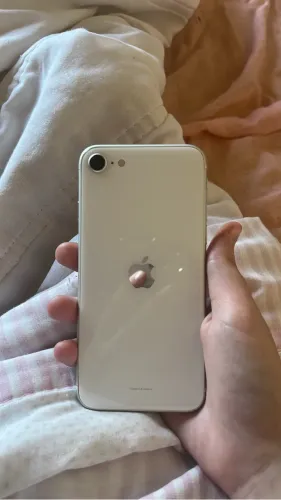 Vendo iPhone SE 2 Geração 64GB
