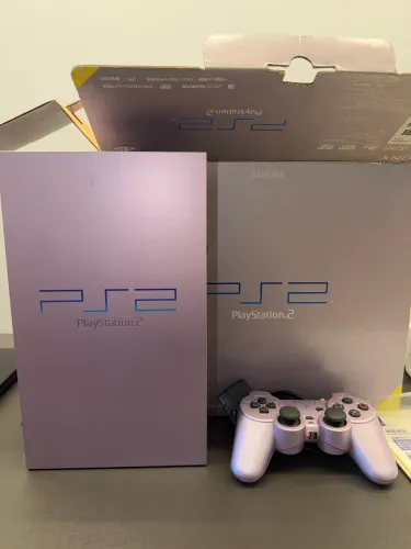 PlayStation 2 Sakura Edition