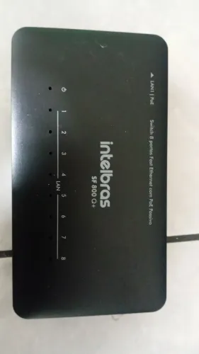 Switch Intelbras 8 Portas 9 Peças com fonte