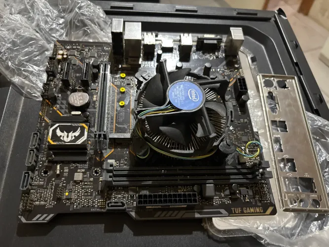 Kit upgrade: Intel Core i5 8400 + placa mãe TUF gaming (compatível com nvme2)