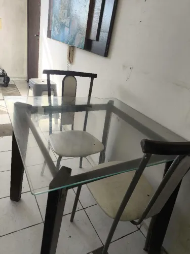 Mesa de vidro c/2 cadeiras LEIA O ANÚNCIO