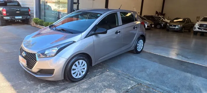 Hyundai HB20 Unique 1.0 Flex 12V Mec. 2019