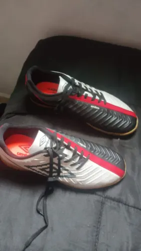 Chuteira Adidas Semi-Nova
