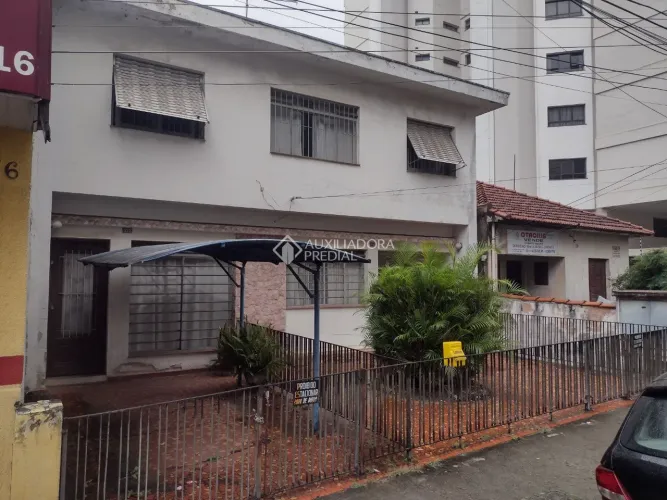 Terreno medindo 405,50 m² com casa (sobrado) antigo - Centro - São Bernardo do Campo