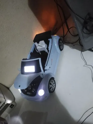 VENDE -SE CARRO RÁDIO E RELÓGIO