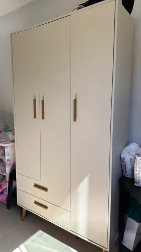 Guarda-roupa infantil 