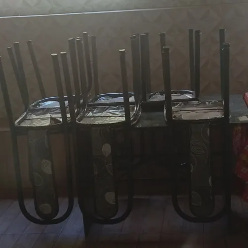 Mesa de jantar com 6 cadeiras