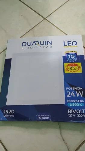 Painel de LED e refletores
