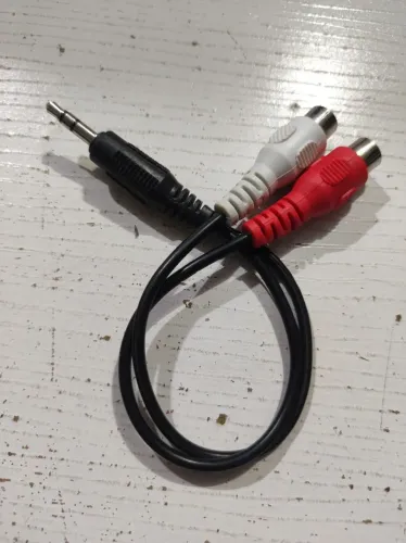 Cabo P2 x 2RCA Fêmea Áudio