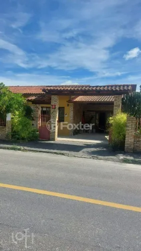 Casa à venda Estrada Haroldo Soares Glavan, Cacupé - Florianópolis