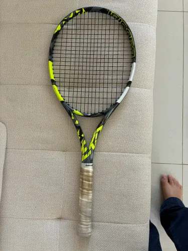 Raquete babolat pure aero 98 2023 com 2 meses de uso