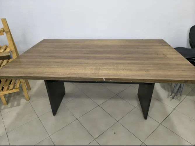 Mesa 2m lar x 1,20prof x 90 alt