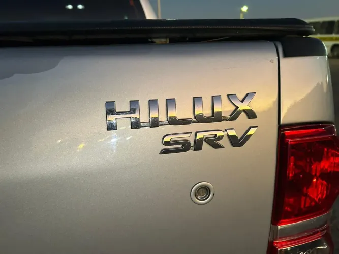 Toyota Hilux CD SRV D4-d 4X4 3.0 TDI Diesel AUT 2014