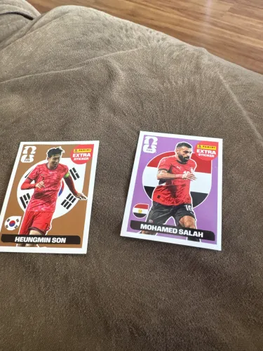 Figurinha Legend 2026 original (Heungmin Son e Mohamed Salah)