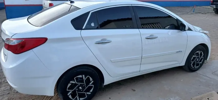 Hyundai HB20S C.plus/c.style1.0 Flex 12V Mec. 4P 2014