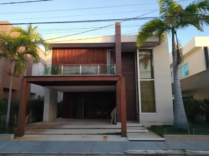 Casa de Alto Padrão Venda ou Locação | Porteira Fechada
