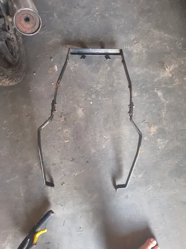 Suporte para baú XRE 190