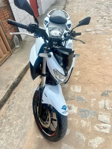 Fazer 250 muito nova