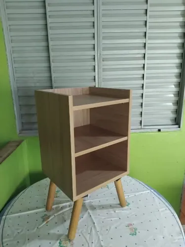 Mesinha cabeceira amadeirado. Novo. 100% mdf