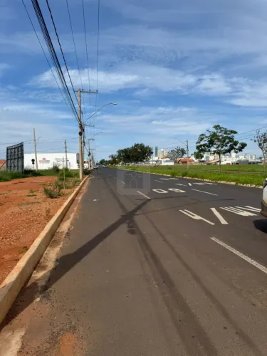 Terrenos Comerciais para venda no bairro Novo Mundo