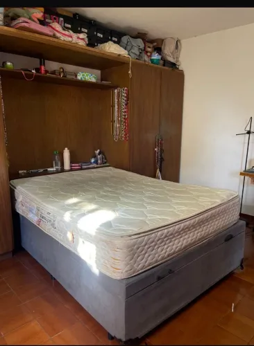 COLCHÃO CASAL SEMI NOVO LINDO