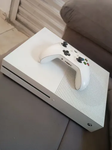 Xbox One s