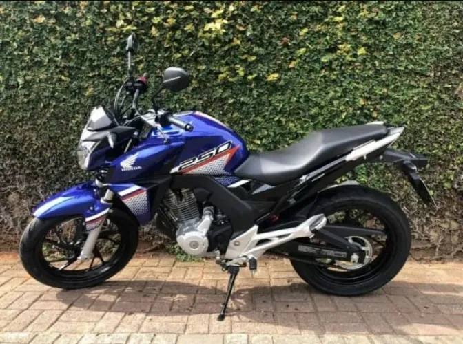 Cb Twister 250F