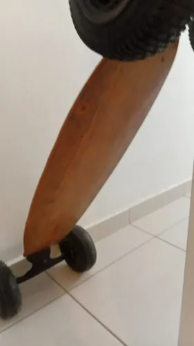 Skate carverboard