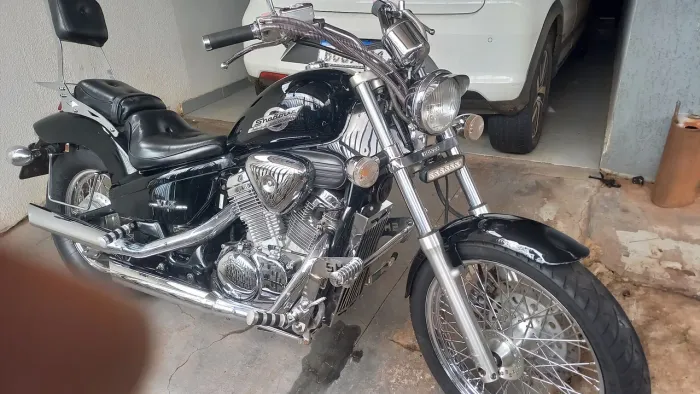 Honda shadow 600  com 46 km 